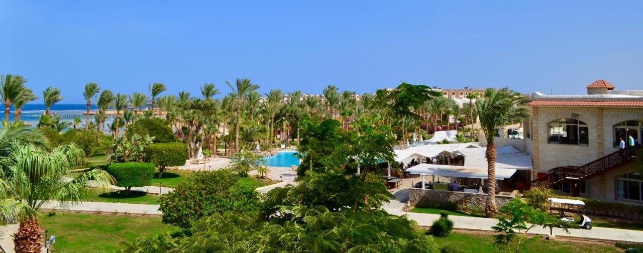 Brayka Bay Reef Resort Abu Dabab Exterior photo