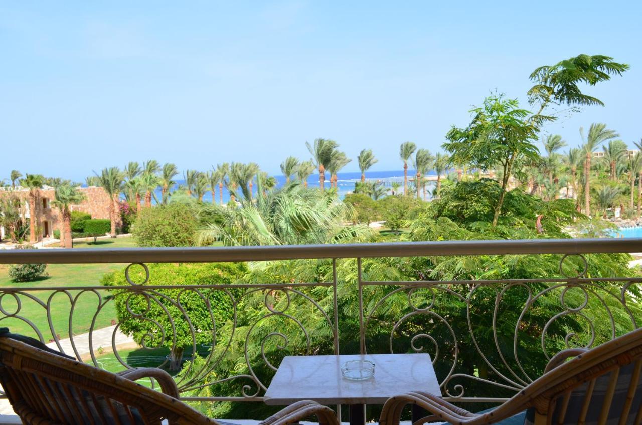 Brayka Bay Reef Resort Abu Dabab Exterior photo