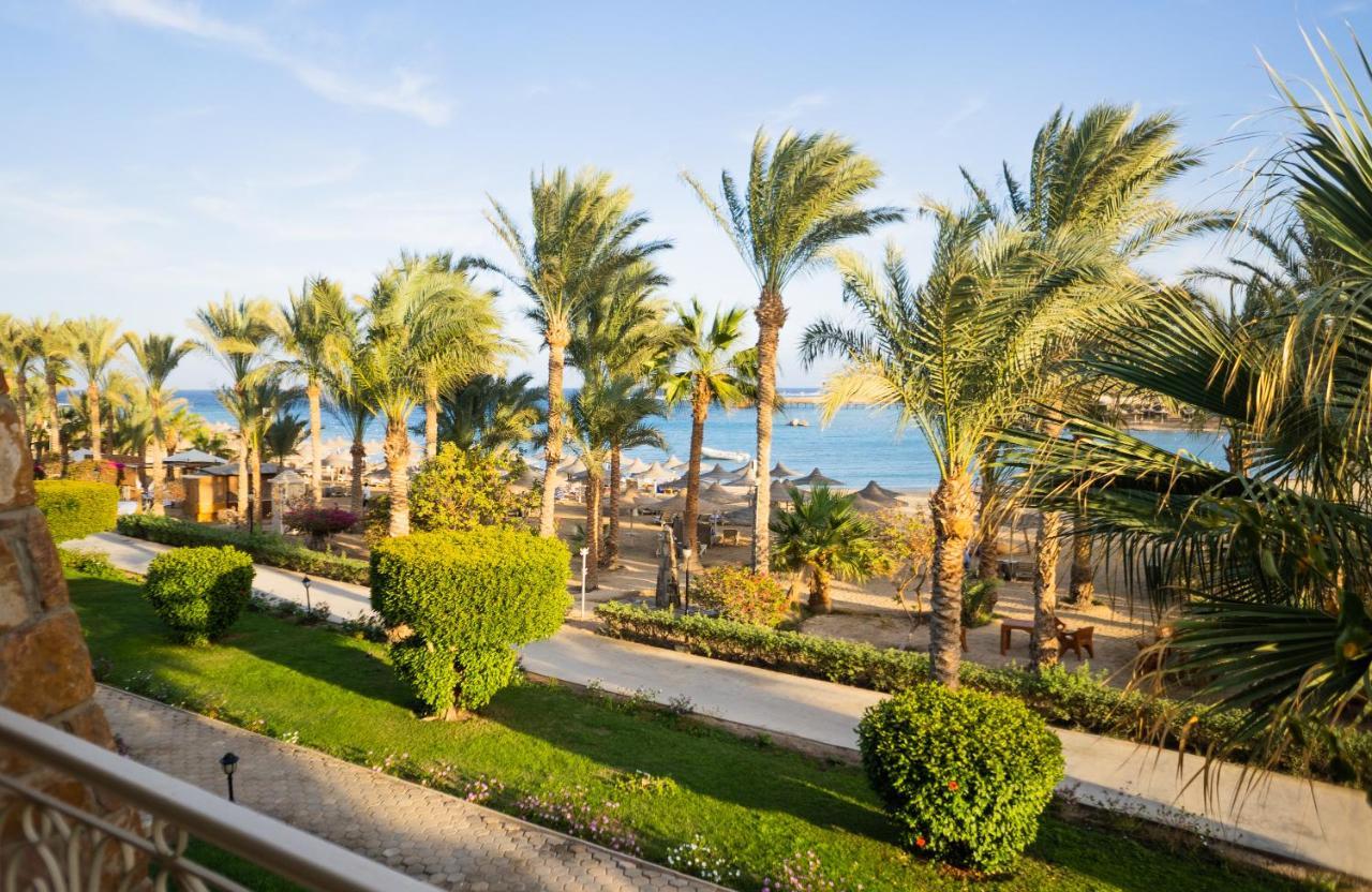 Brayka Bay Reef Resort Abu Dabab Exterior photo