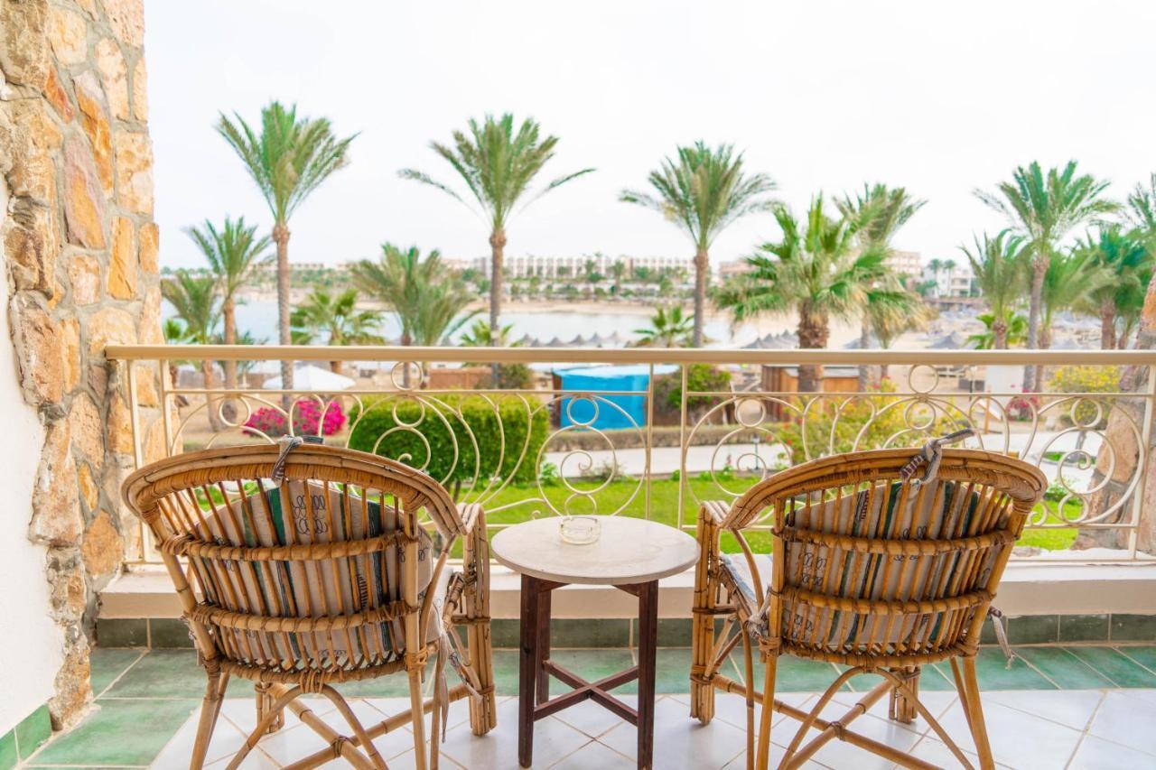 Brayka Bay Reef Resort Abu Dabab Exterior photo