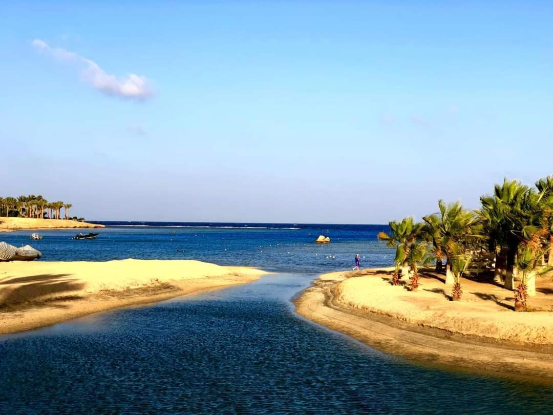 Brayka Bay Reef Resort Abu Dabab Exterior photo