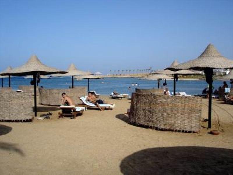 Brayka Bay Reef Resort Abu Dabab Exterior photo