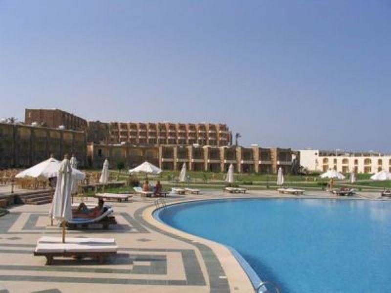 Brayka Bay Reef Resort Abu Dabab Exterior photo