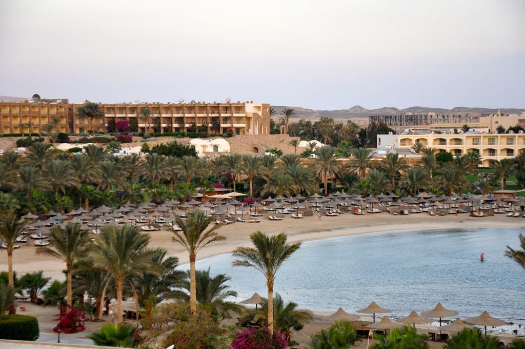 Brayka Bay Reef Resort Abu Dabab Exterior photo